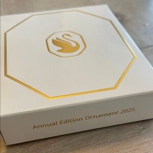 NIB Swarovski Annual Edition Ornament 2025